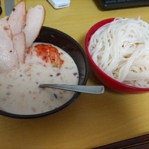 夏バテ予防に☆クリーミー豆乳豚キムチ素麺